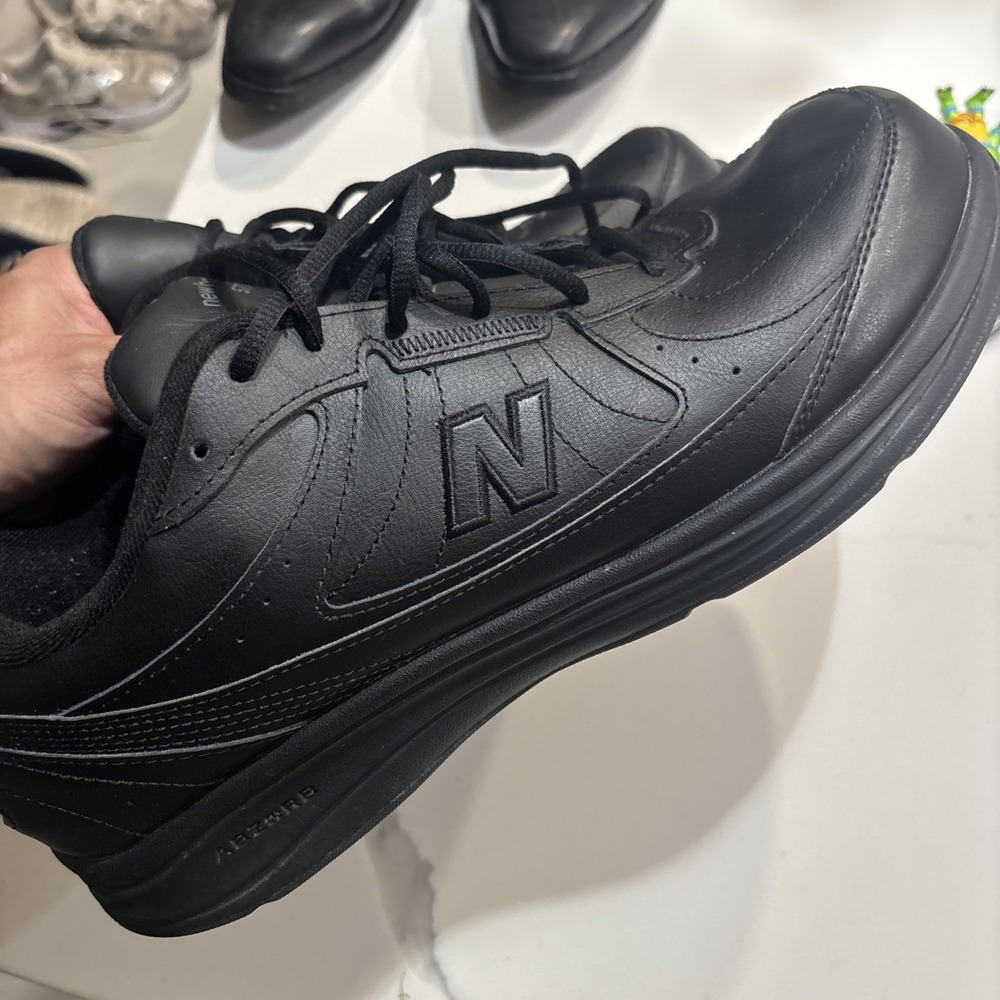 new balance 577 men walking SL-2 Size 13 2E